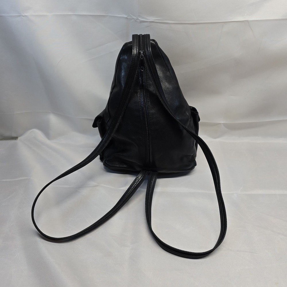 Boulder Ridge Black Leather Convertible Backpack/crossbody - Picture 8 of 12